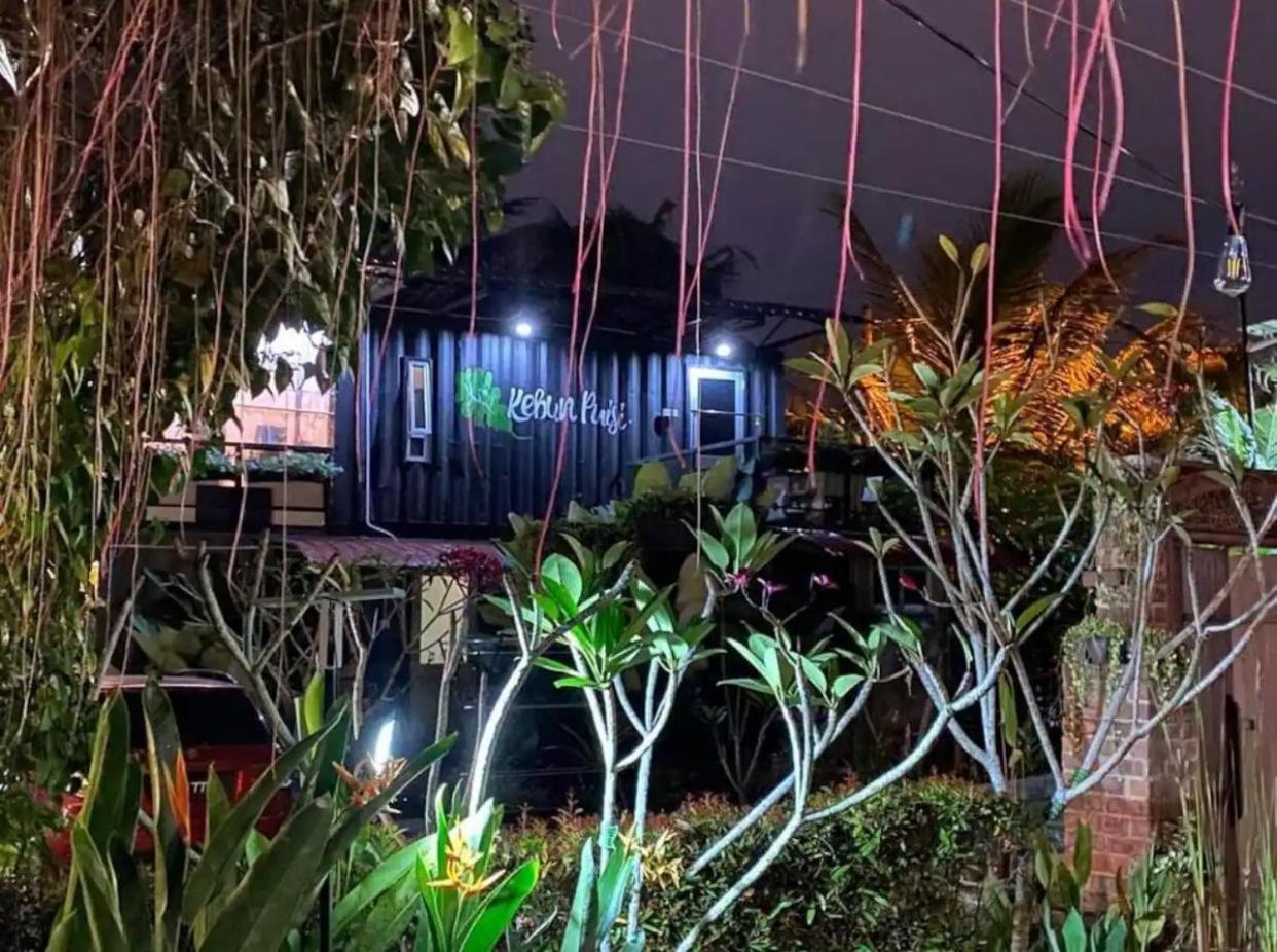 Kebun Puisi Villa Kajang Ngoại thất bức ảnh