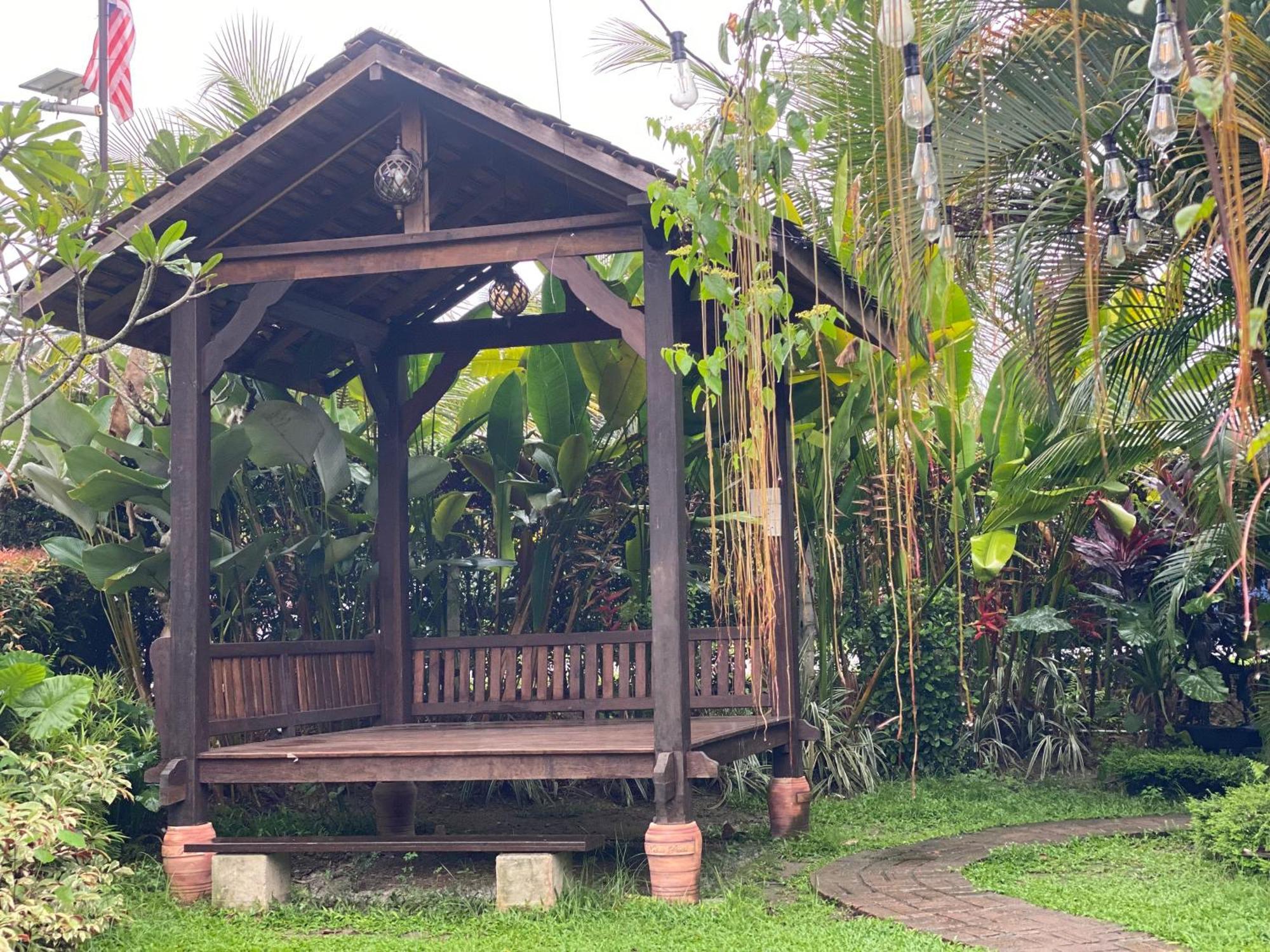 Kebun Puisi Villa Kajang Ngoại thất bức ảnh